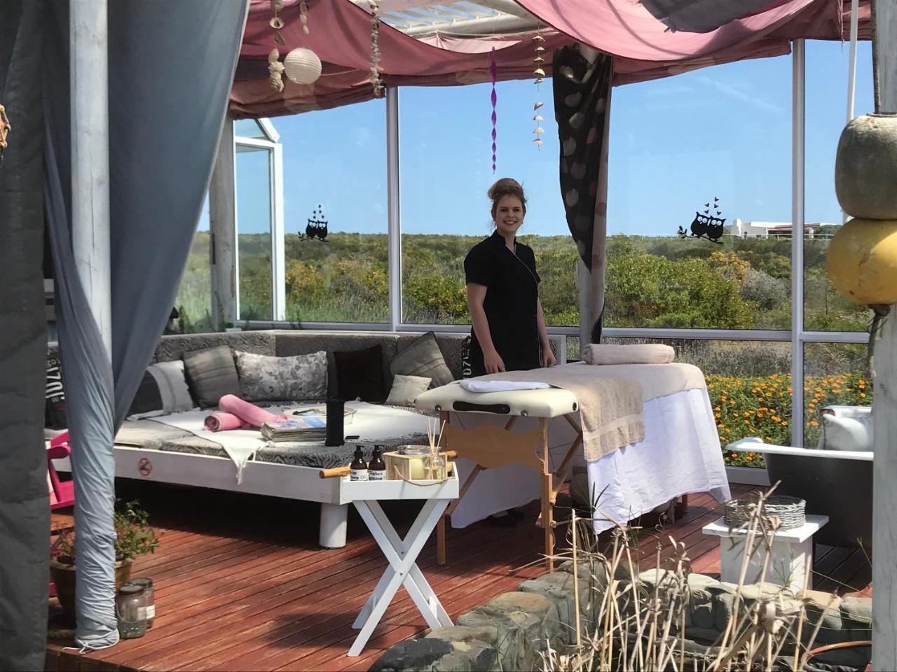 Farr Out Guest House Paternoster Ngoại thất bức ảnh